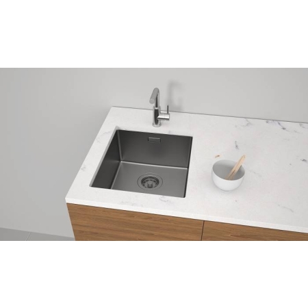 Врезная мойка Paulmark YUNI 39UNI воронёная сталь