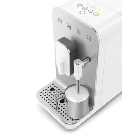 Кофемашина SMEG BCC12WHMEU